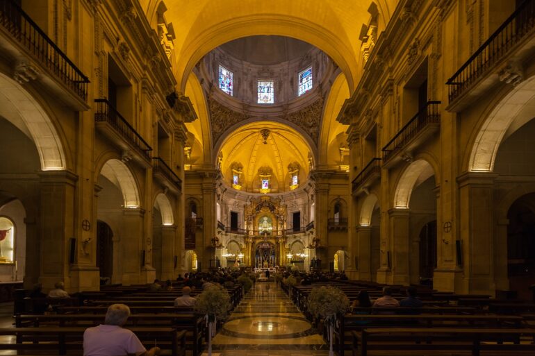 Basílica_de_Santa_María,_Elche,_España