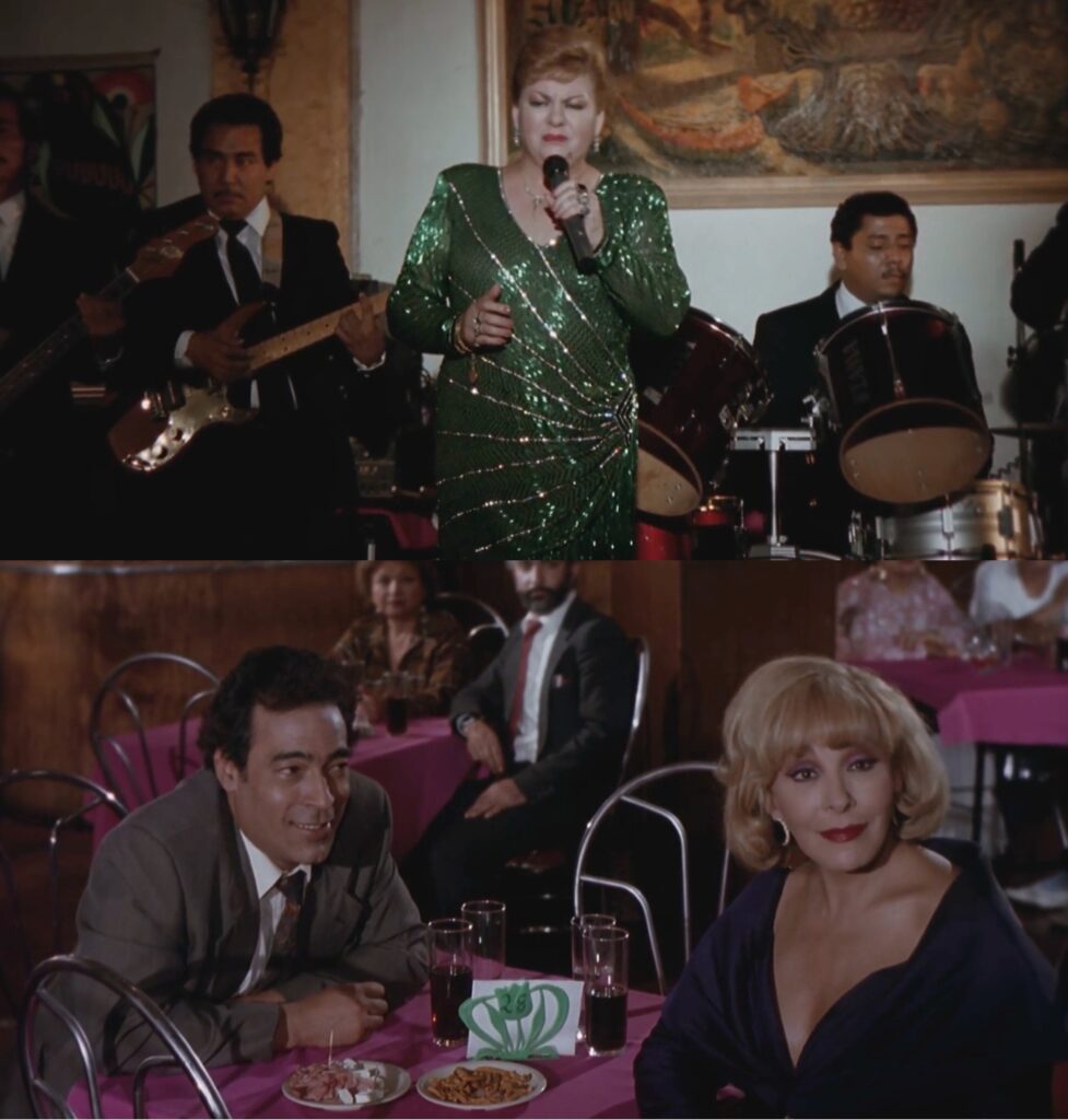 Paquita la del Barrio y Silvia Pinal en la película de 1992 "Modelo Antiguo".